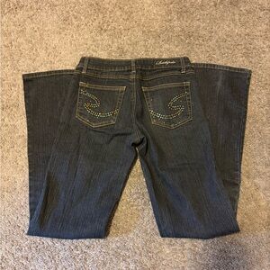 Women’s blue jeans